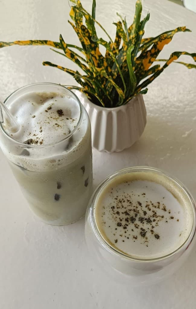 Iced and hot specialty drinks at Zara's Cafe